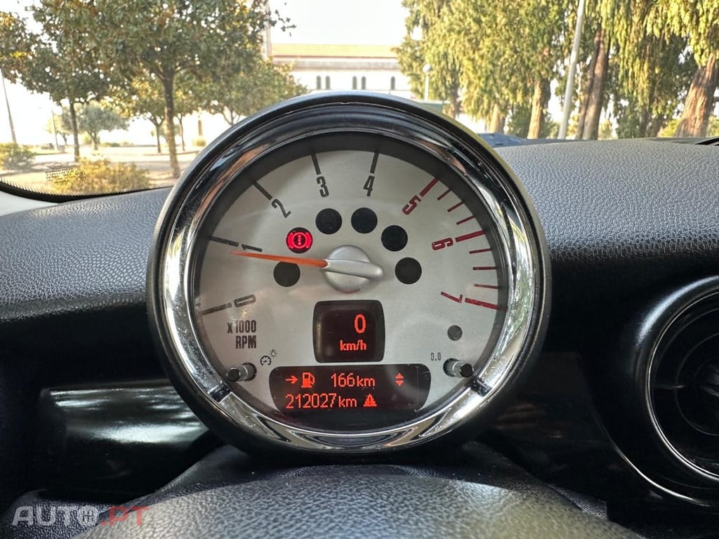 MINI Cooper Cooper D