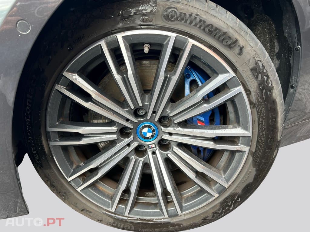 BMW 330 X DRIVE Pack M 
