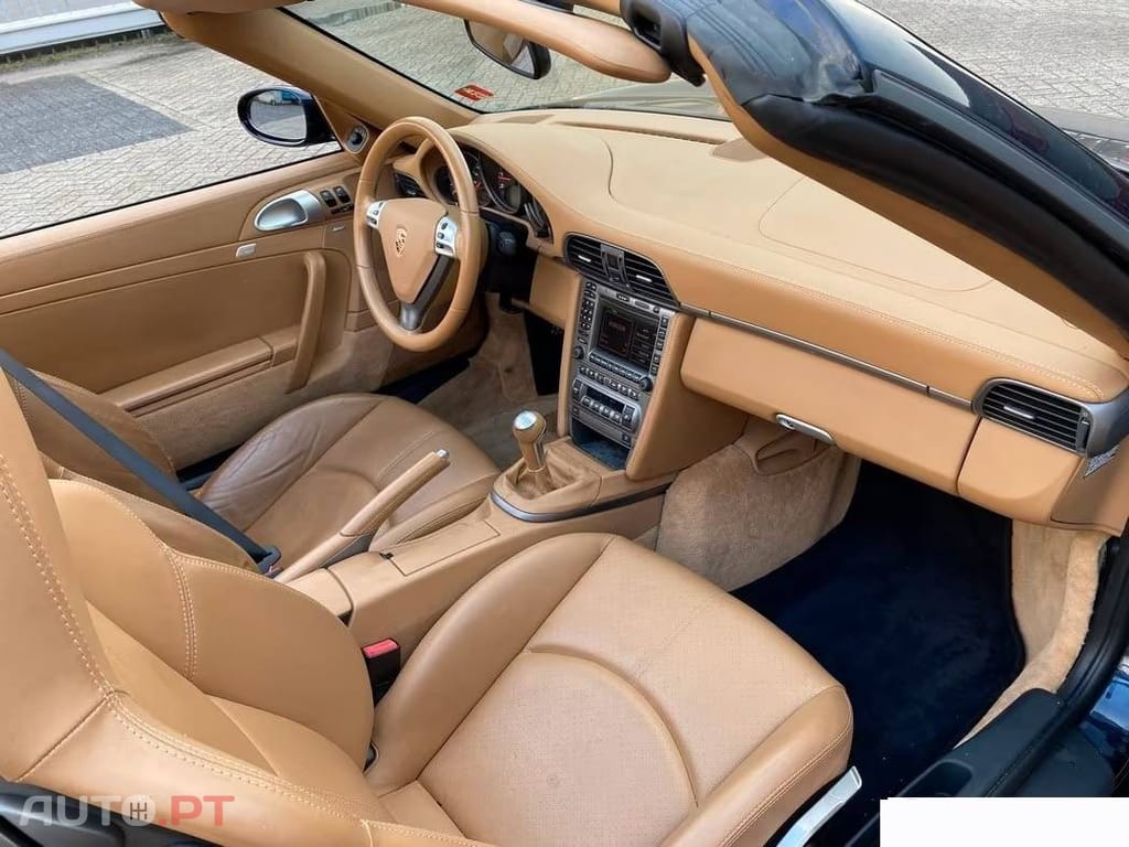 Porsche 911 Carrera