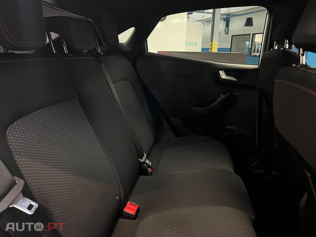 Ford Puma 1.0 EcoBoost MHEV ST-Line