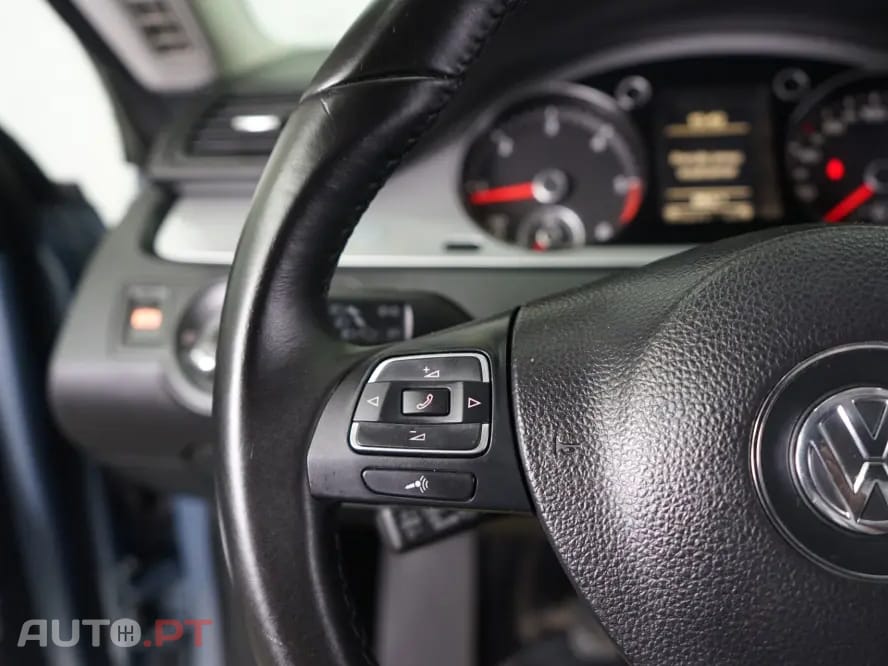 Volkswagen Passat CC 2.0 TDi