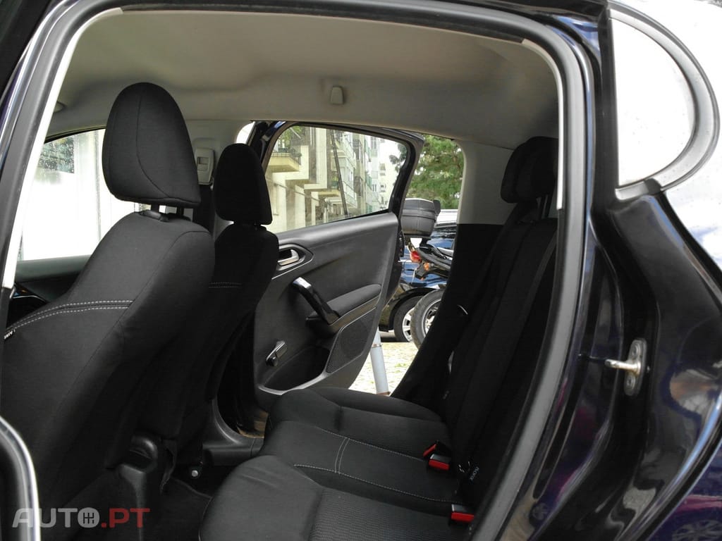 Peugeot 208 1.2 PureTech Active