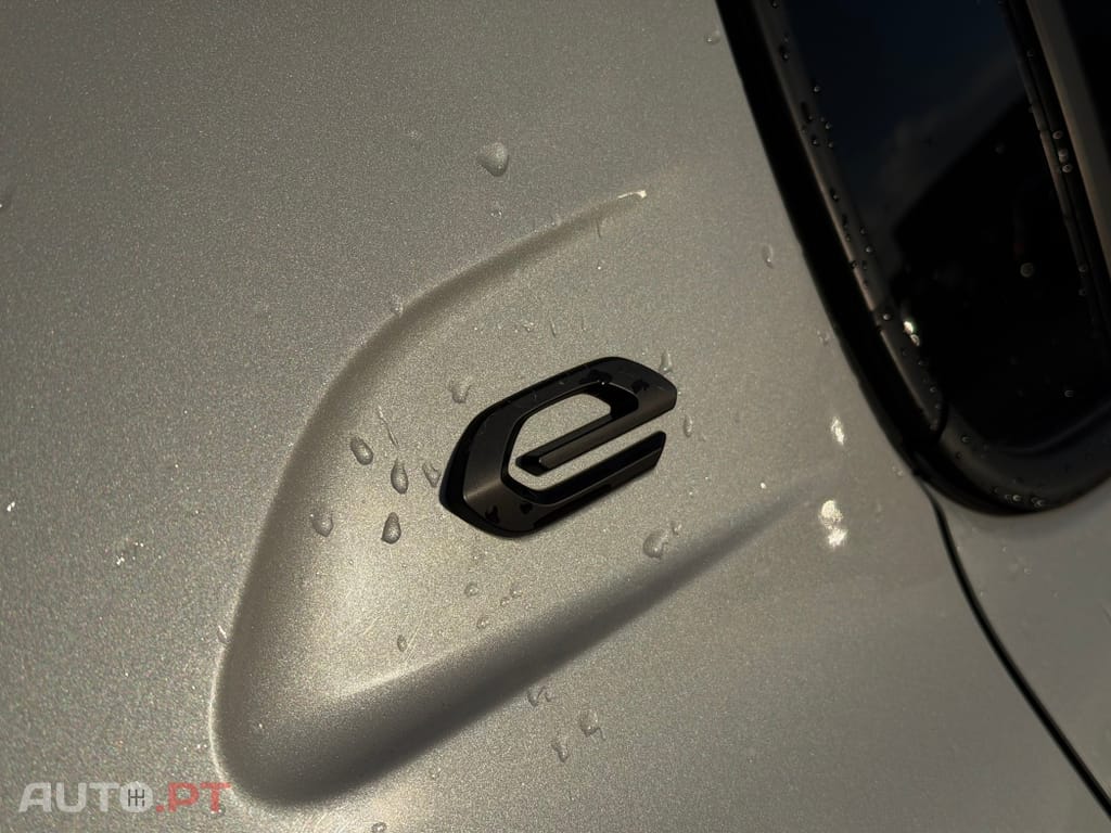 Peugeot E-208 50 kWh Allure