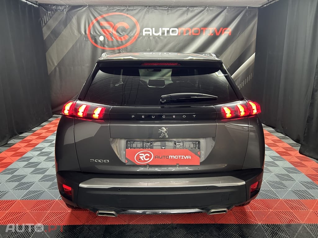 Peugeot 2008 1.2 PureTech Allure EAT8