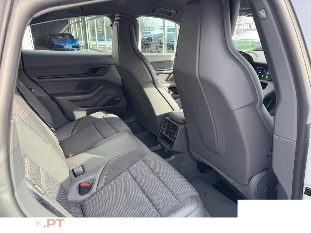Porsche Taycan 4S Plus