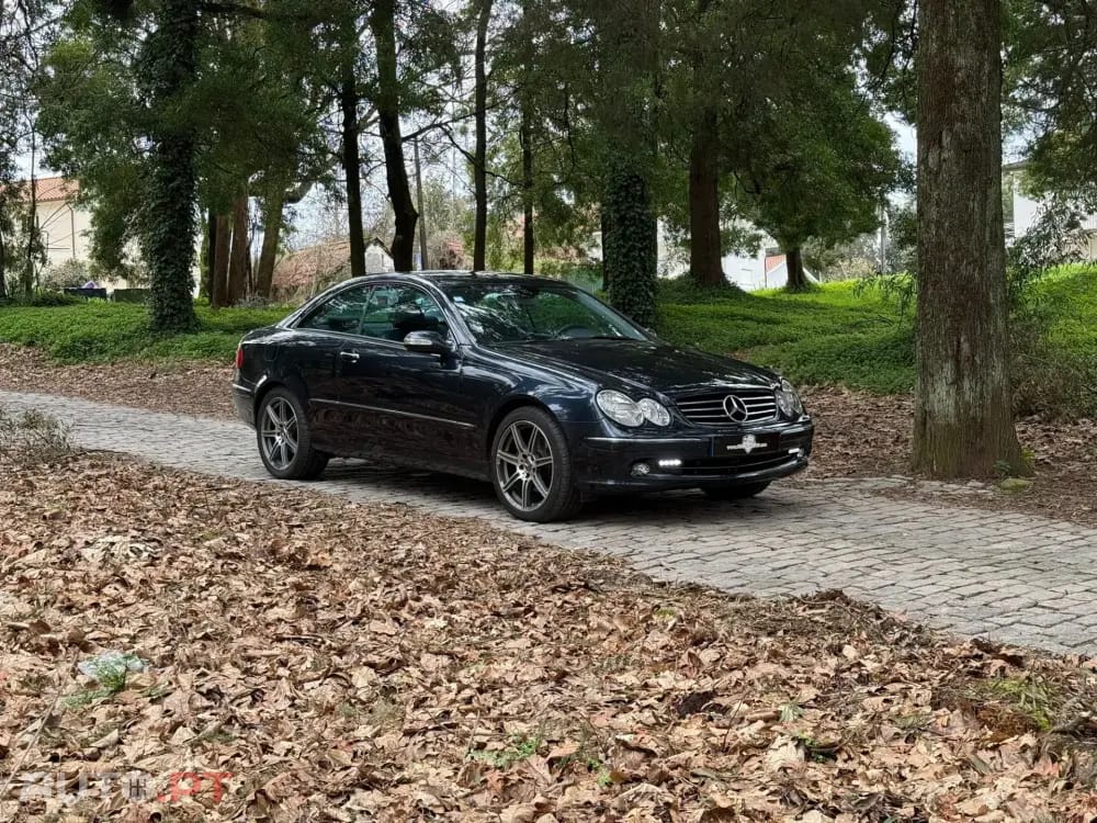 Mercedes-Benz CLK 240 Outro