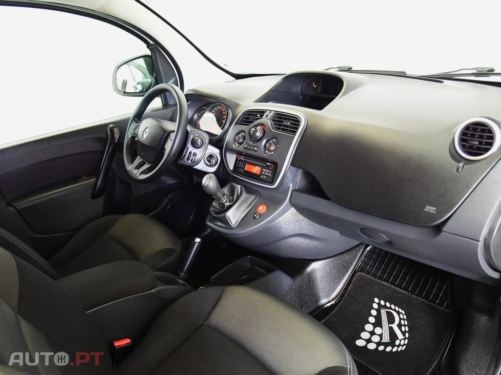 Renault Kangoo 1.5 Blue dCi L1 Business — fotografia 17