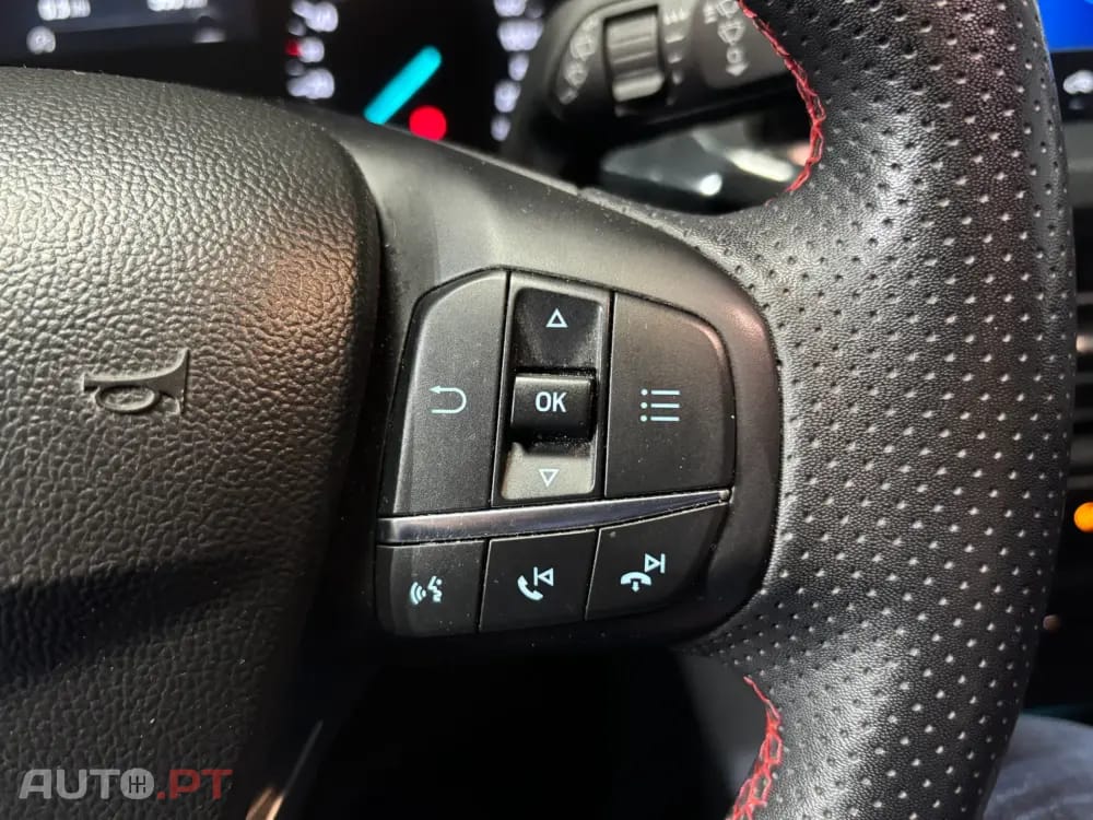 Ford Focus 1.0 EcoBoost MHEV ST-Line