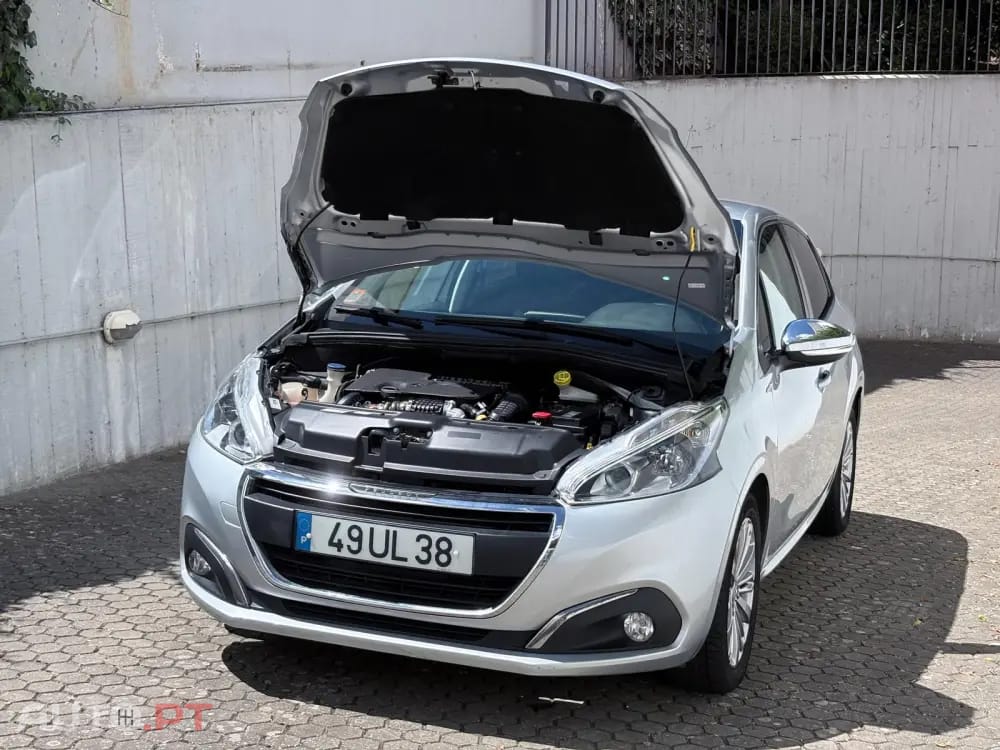 Peugeot 208 1.6 BlueHDi Style