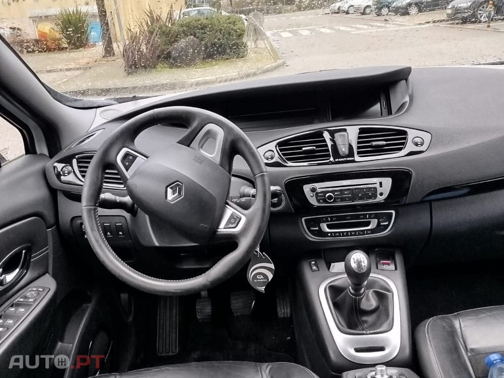 Renault Mégane Scenic Bose edition