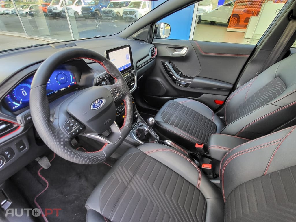 Ford Puma 1.0 EcoBoost MHEV ST-Line X