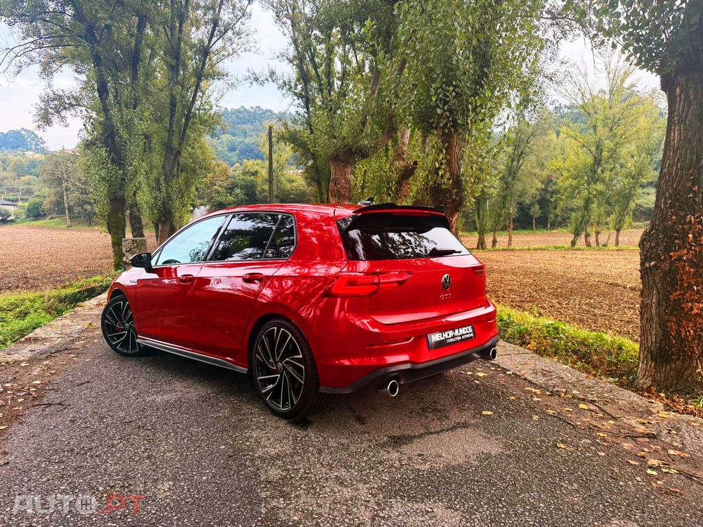 Volkswagen Golf 2.0 TSI GTI DSG