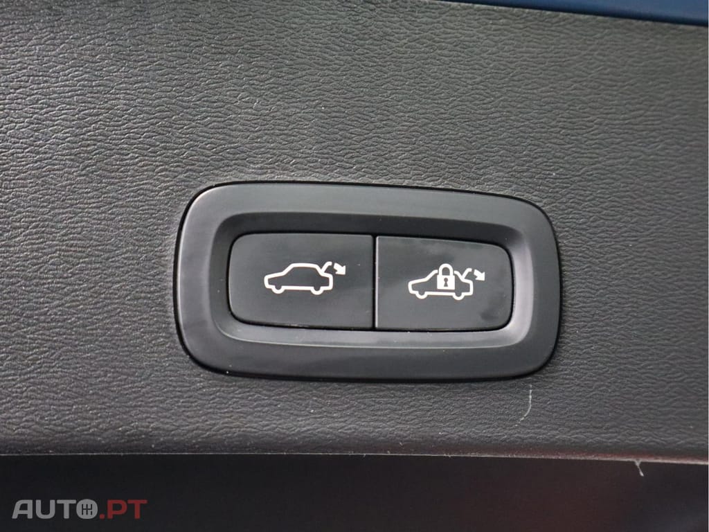 Volvo XC40 1.5 T5 Plus Bright 