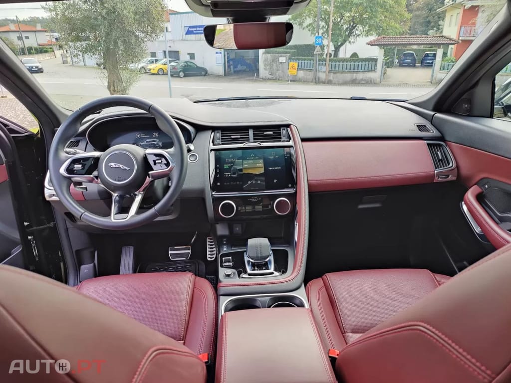 Jaguar E-Pace 1.5 P300e R-Dynamic S AWD Aut.