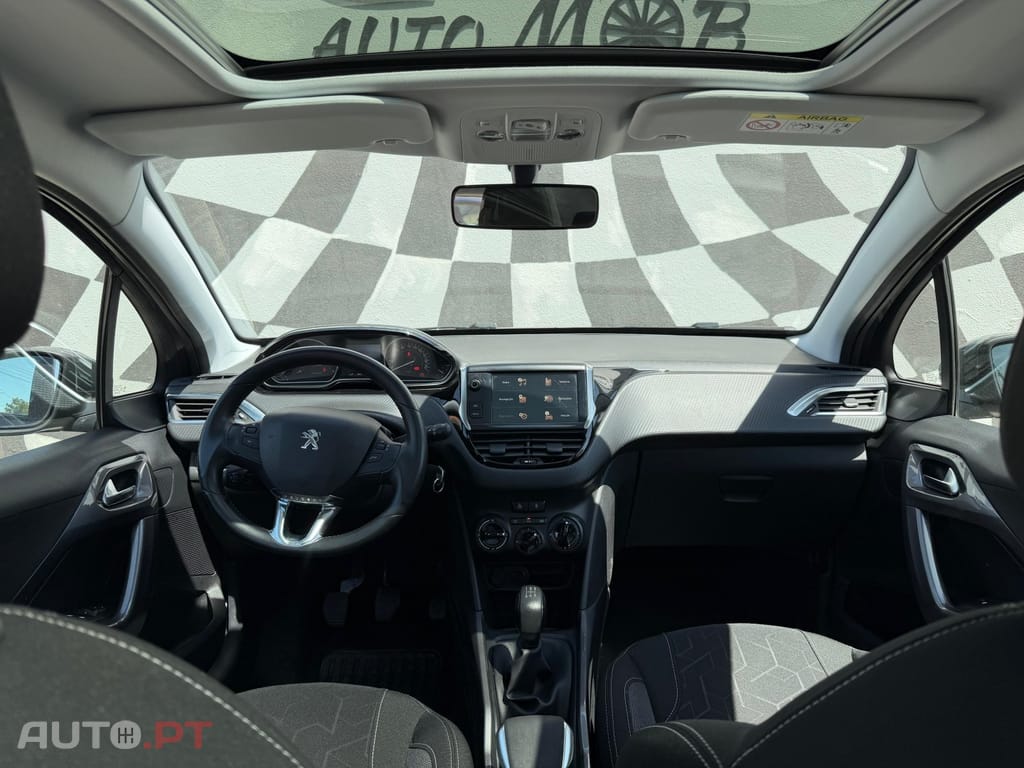 Peugeot 2008 1.2 PureTech Style