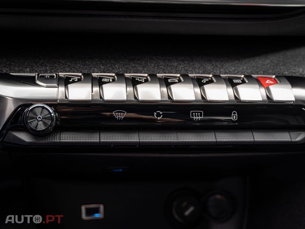 Peugeot 3008 1.5 BlueHDi Allure