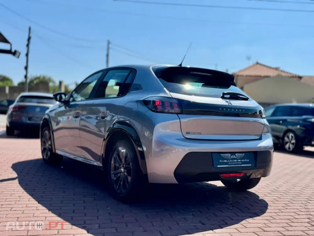Peugeot E-208 50 kWh Active Pack