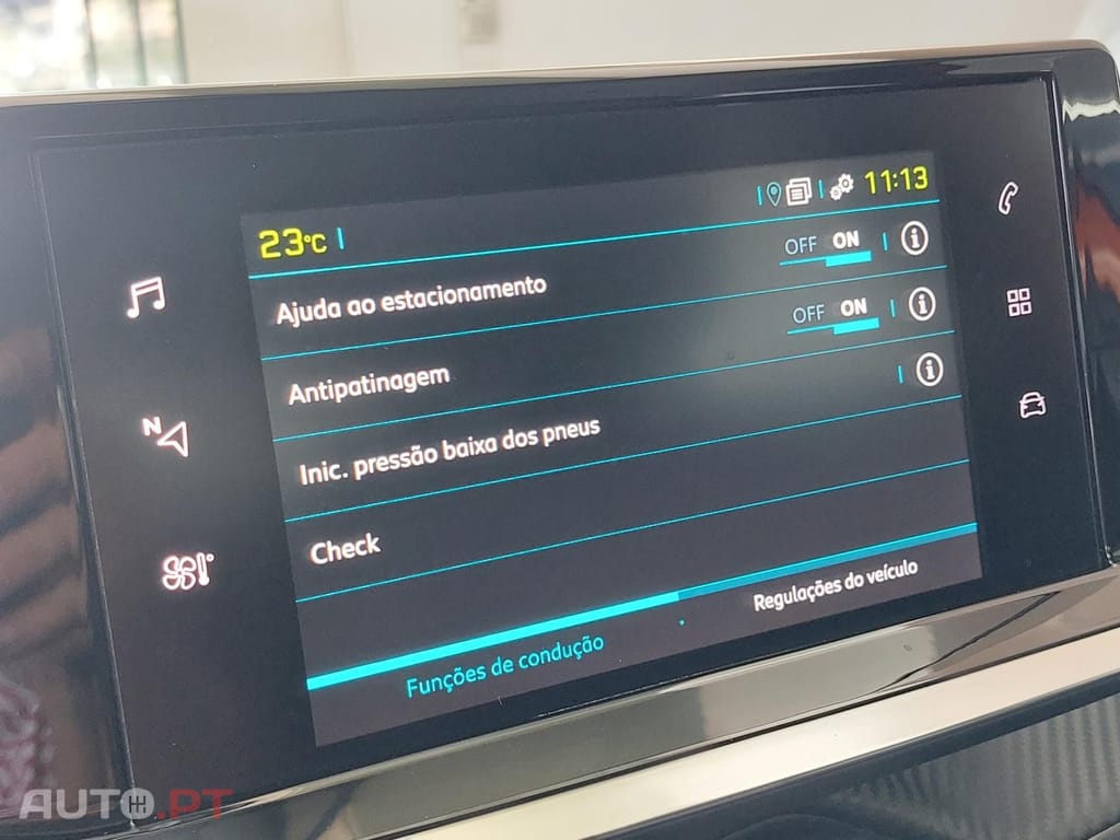 Peugeot E-2008 50 kWh Active Pack