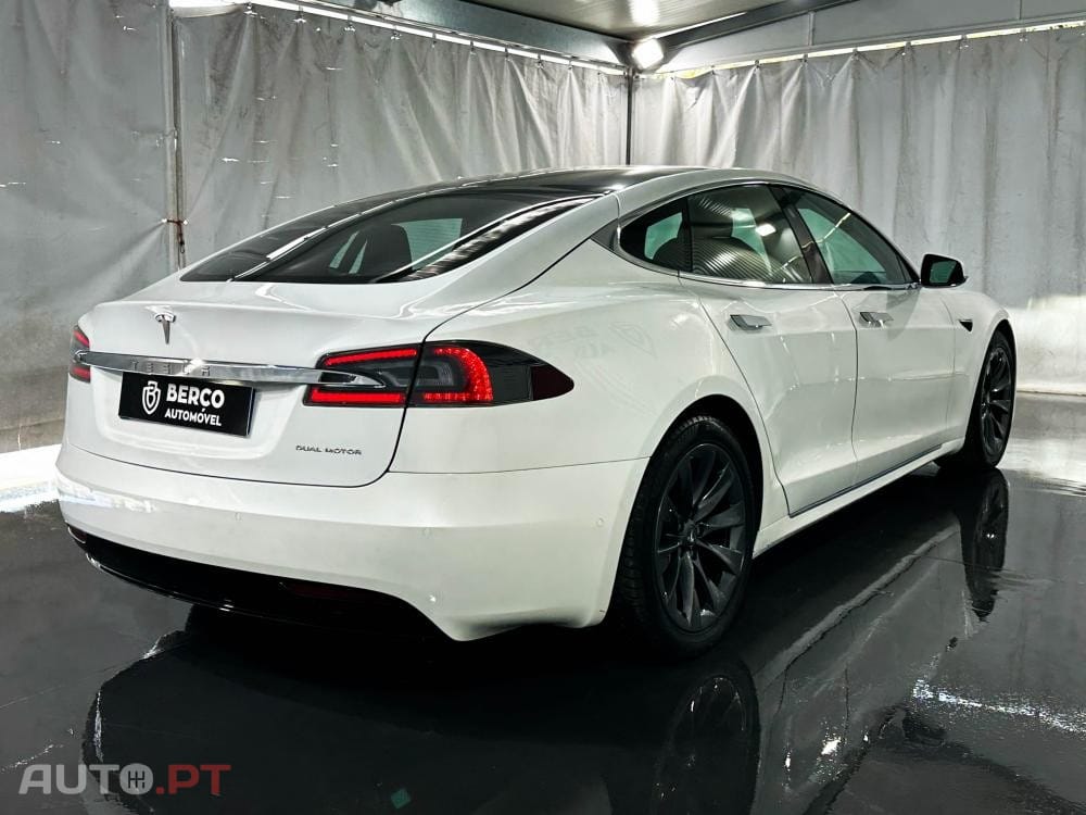 Tesla Model S Long Range AWD
