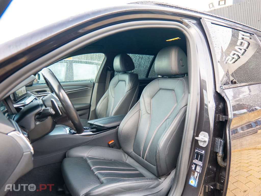 BMW 520 d Pack Desportivo M Auto