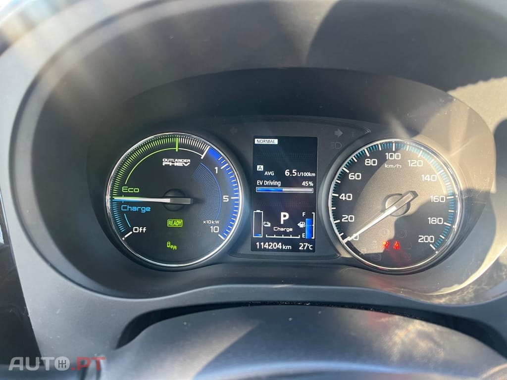 Mitsubishi Outlander 2.4 Instyle