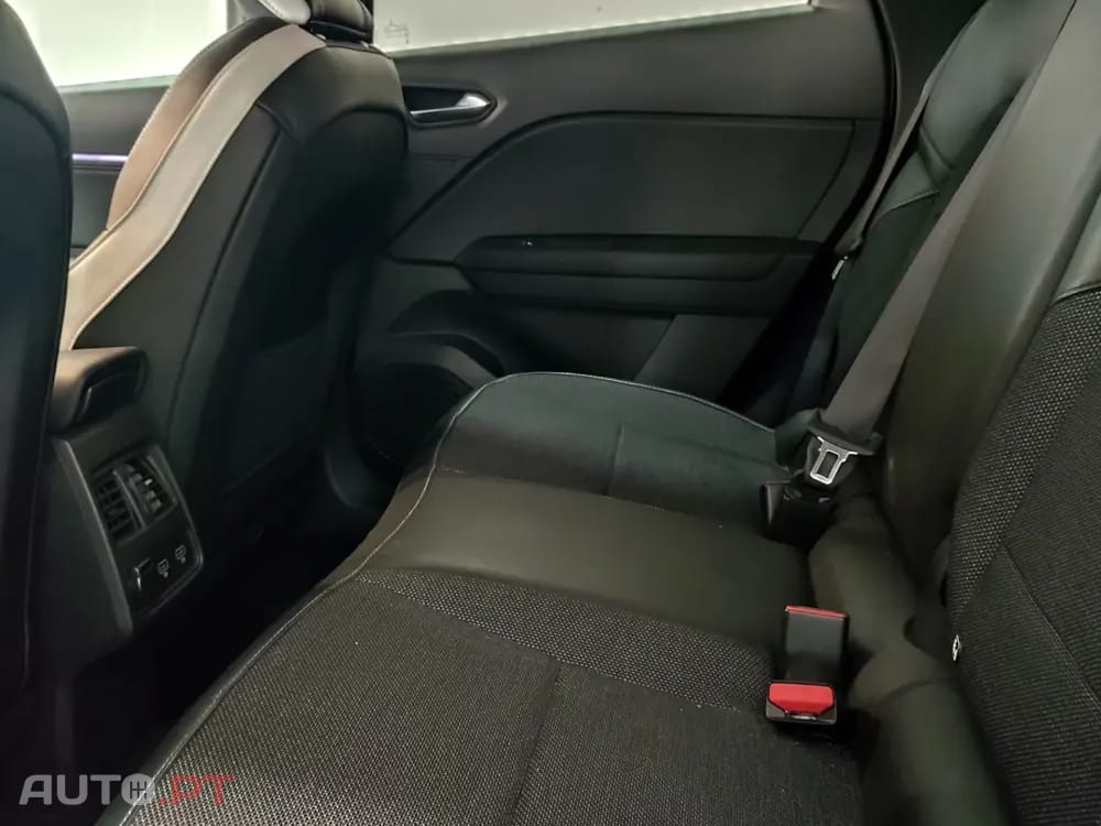 Renault Captur 1.0 TCe Techno Bi-Fuel