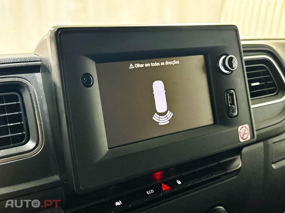 Renault Master L2H2 2.3 DCi 135cv Confort