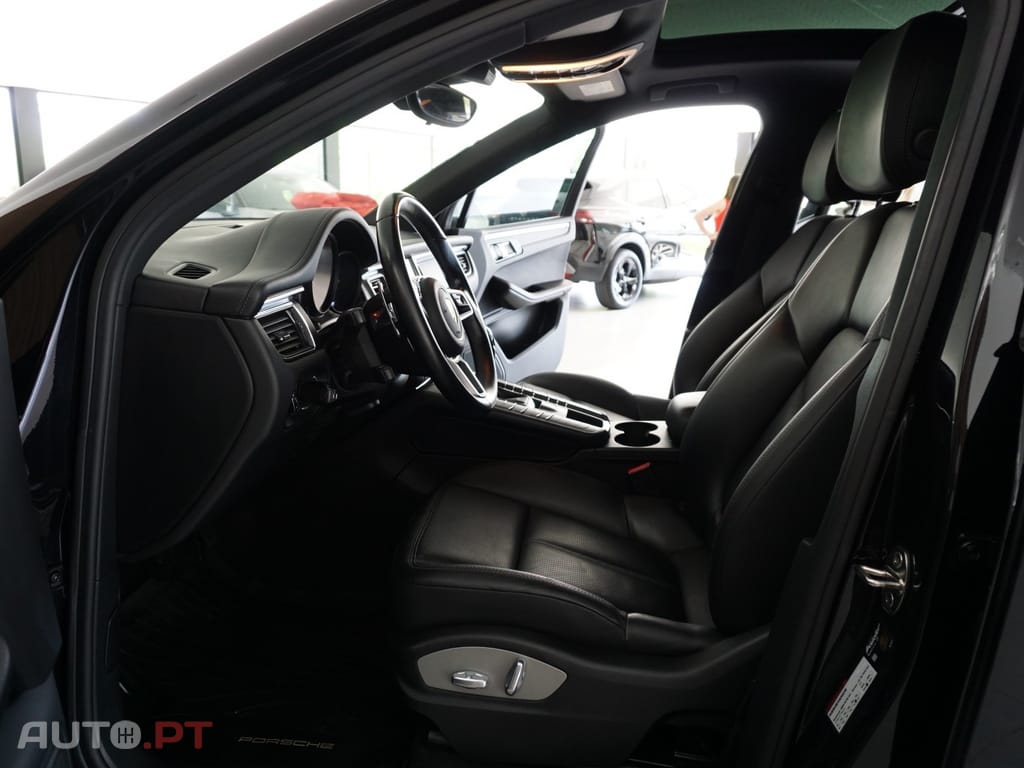 Porsche Macan PDK