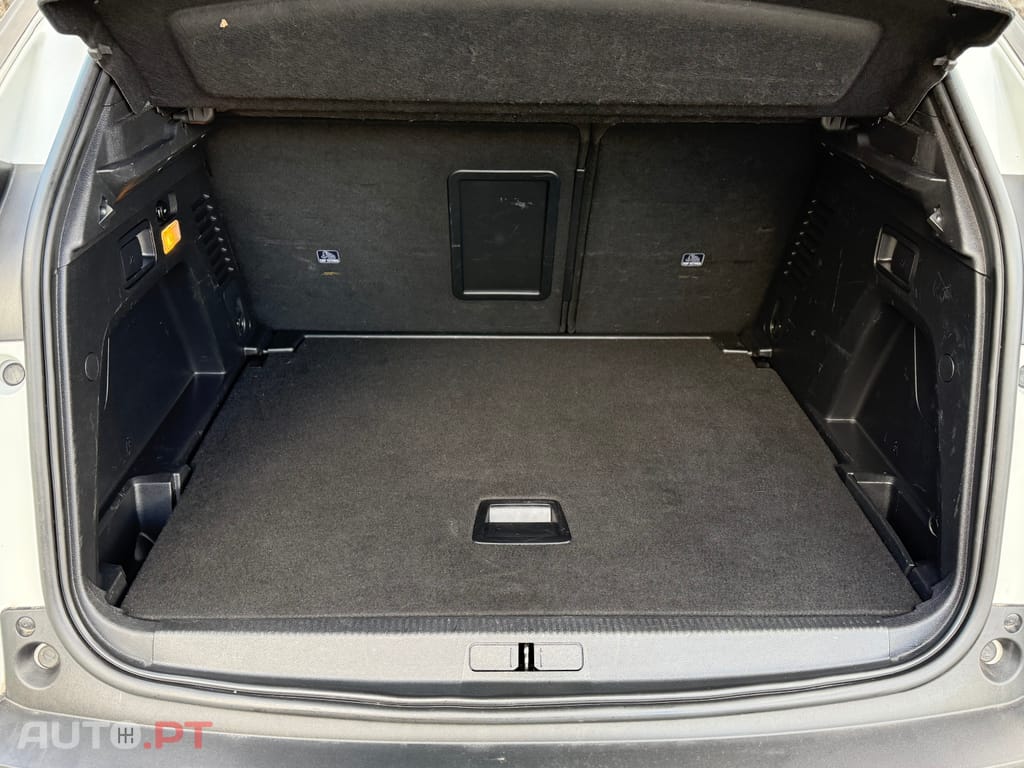Peugeot 3008 1.5 BlueHDi Style
