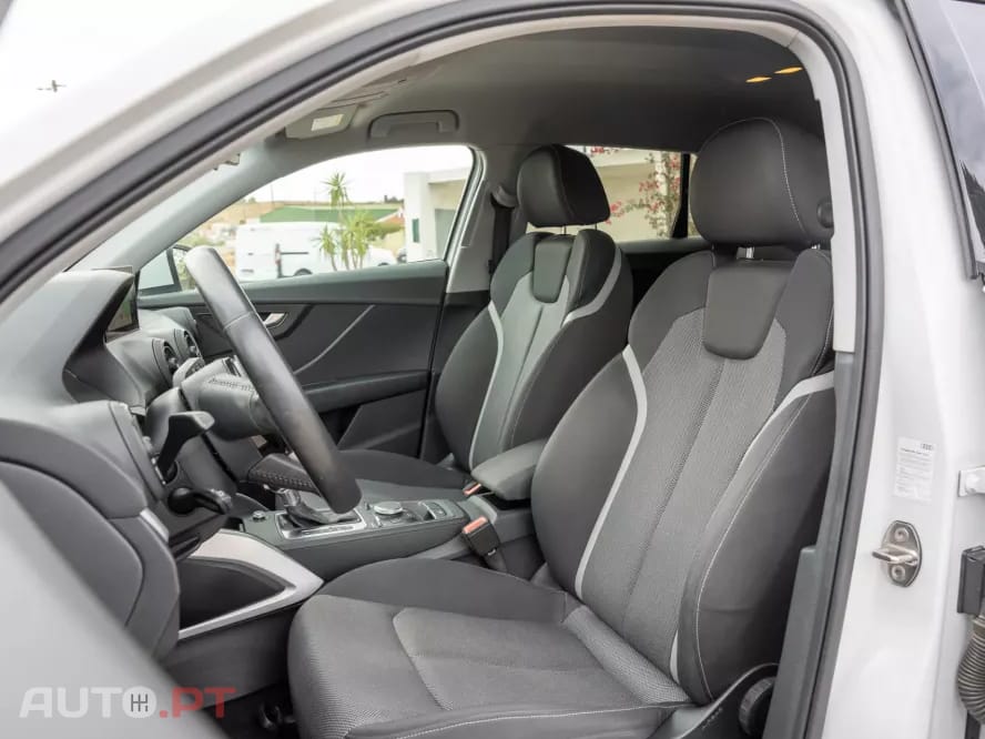 Audi Q2 30 TFSI Design S tronic