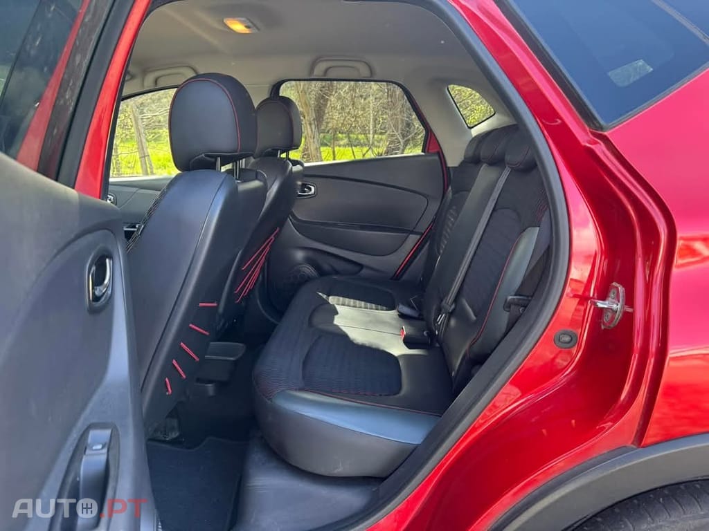 Renault Captur 1.2 TCe Exclusive EDC