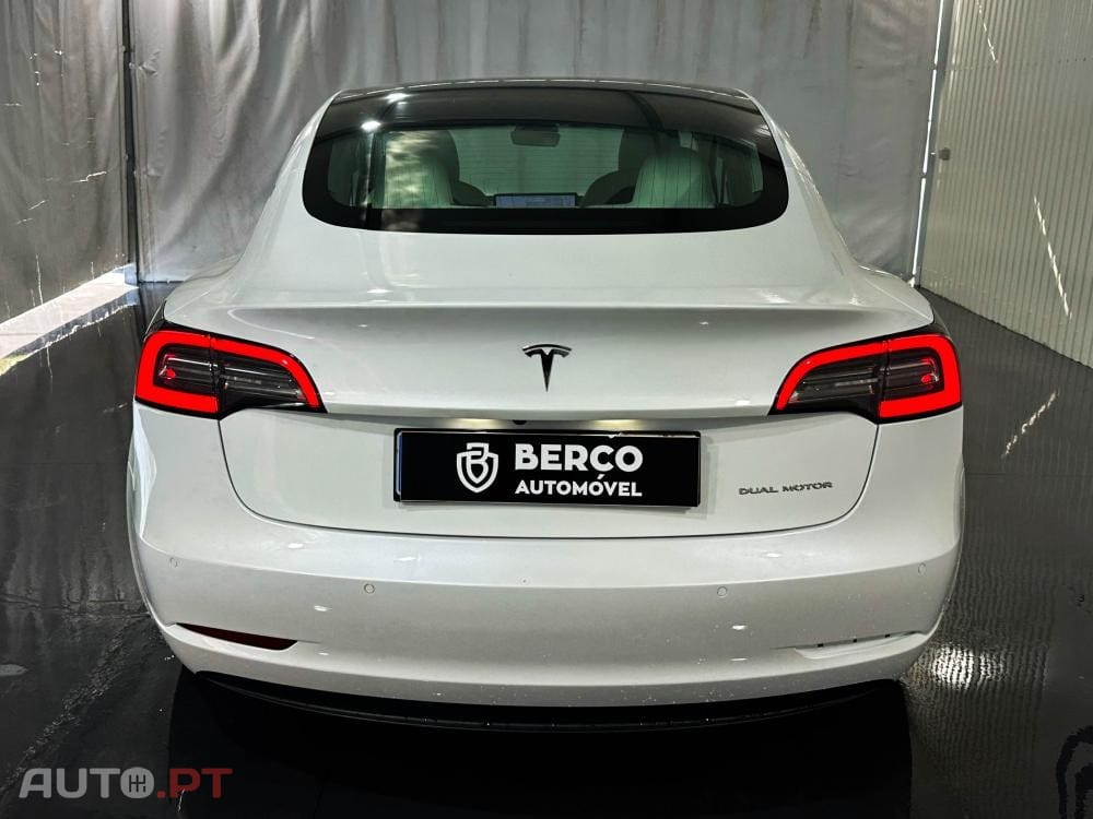 Tesla Model 3 Long-Range Dual Motor AWD