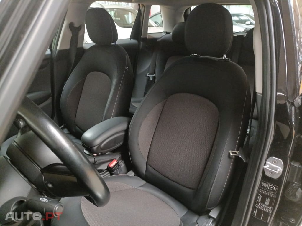 MINI Cooper Cooper D