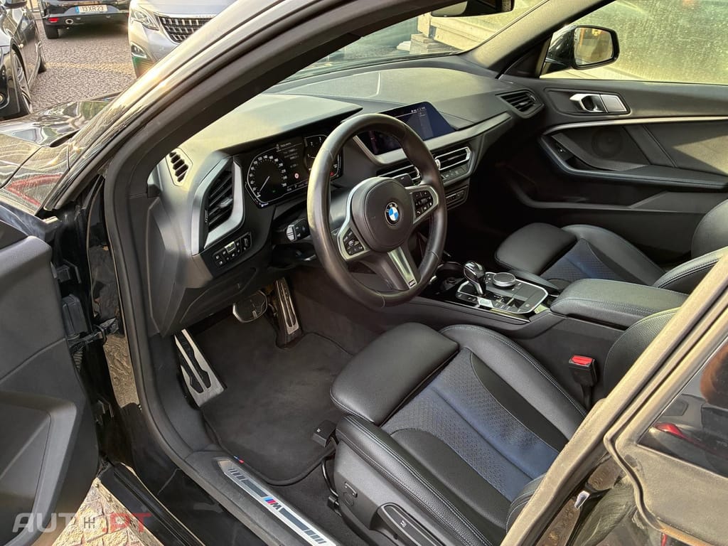 BMW 216 d Pack Desportivo M