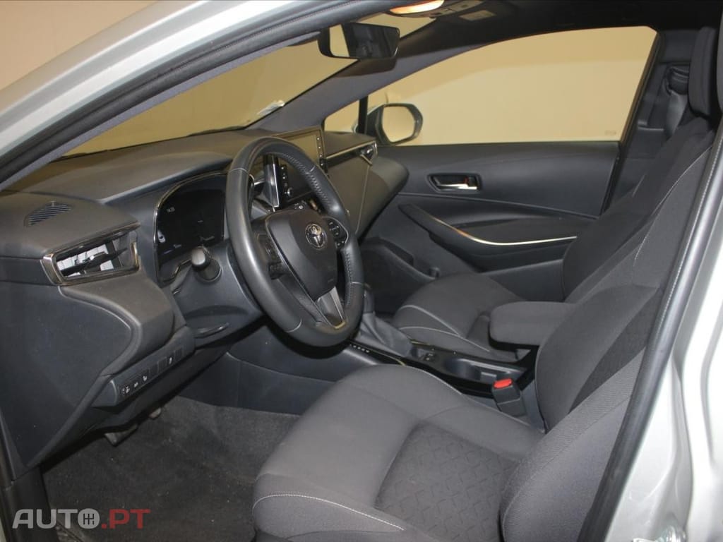 Toyota Corolla Touring Sports 1.8 Hybrid Dynamic Business