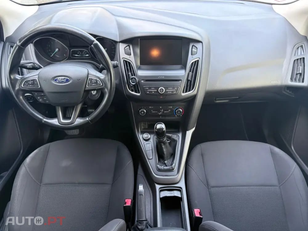Ford Focus 1.0 EcoBoost S&S COOL&CONNECT DESIGN