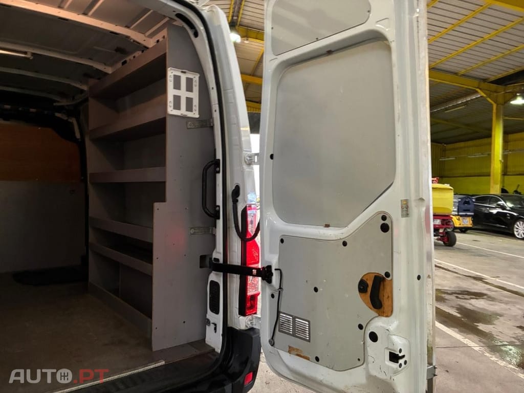 Renault Master 2.3 dCi L2H2 3.5T Grand Confort