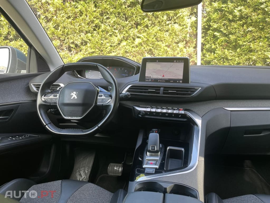 Peugeot 5008 1.5 BlueHDi Allure Pack EAT8
