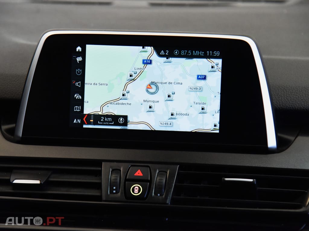 BMW 216 i 7L Advantage