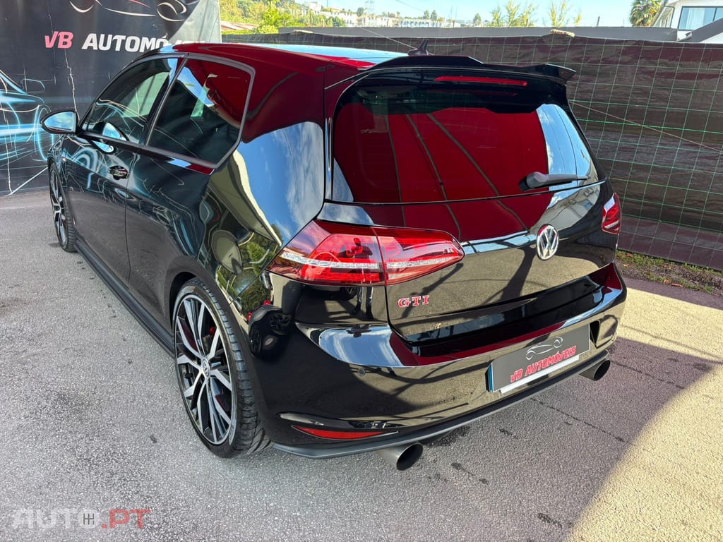 Volkswagen Golf 2.0 TSi GTi DSG Performance
