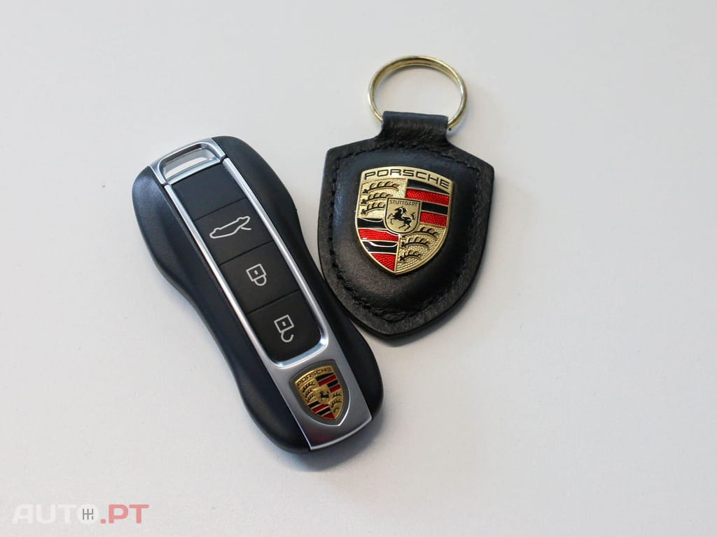Porsche 992 GT3 Touring Package