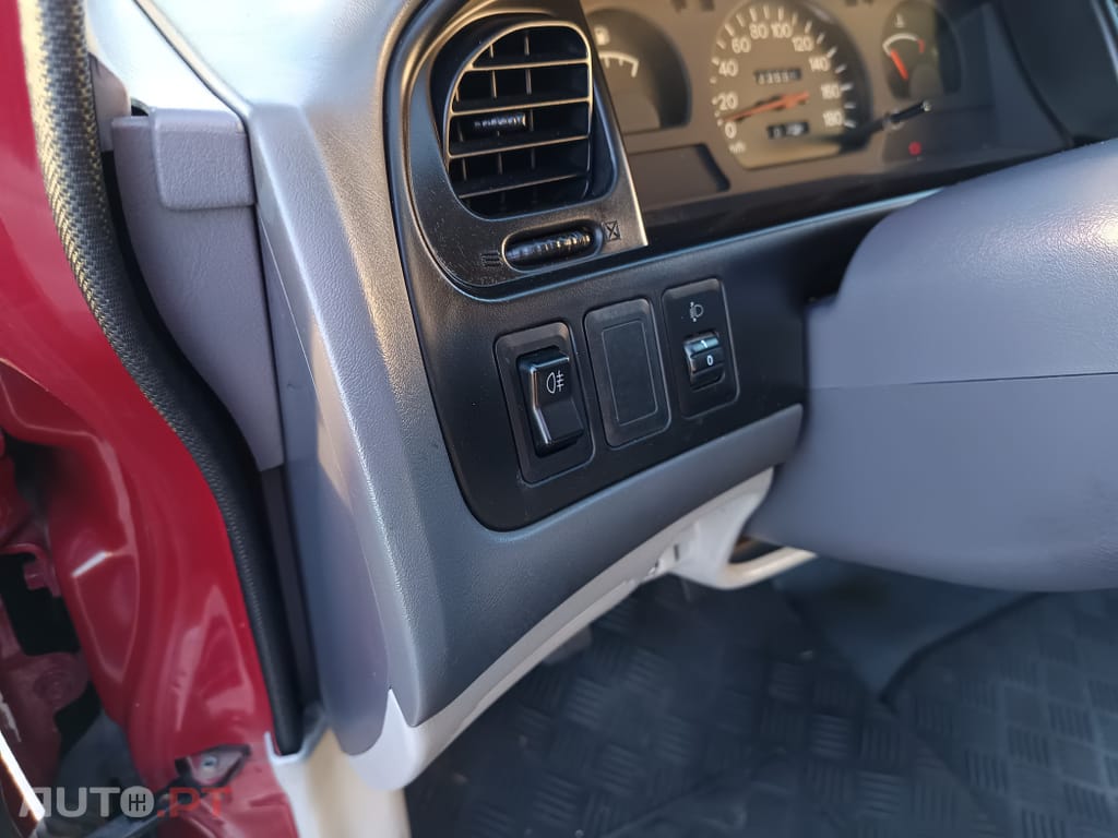 Mitsubishi L400 2.5 TD GL