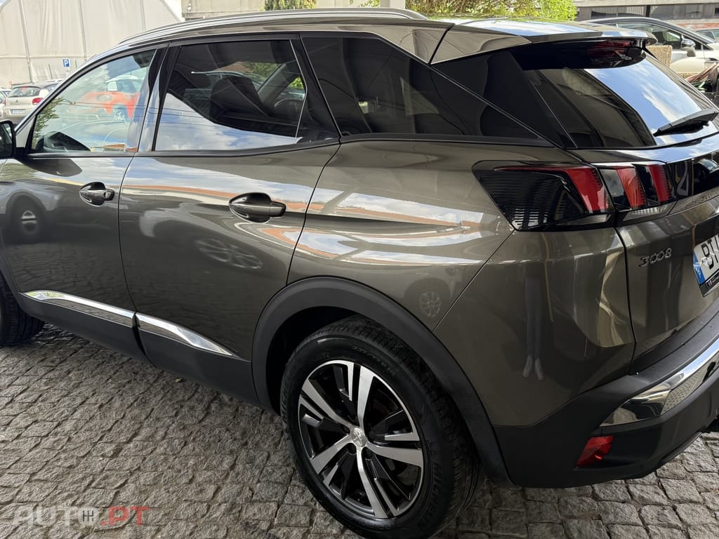 Peugeot 3008 1.2 PureTech Allure