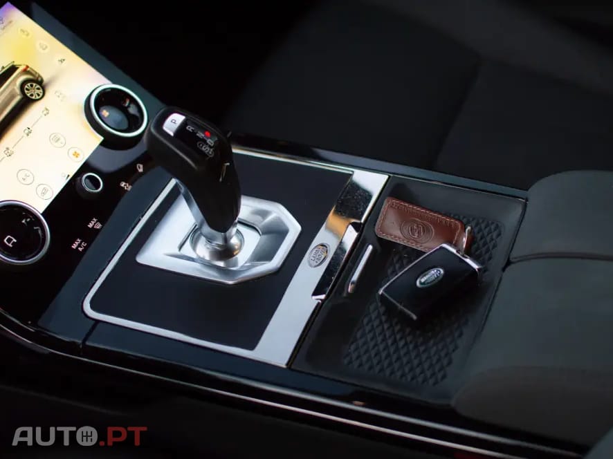 Land Rover Evoque 2.0 D150 AWD R-Dynamic Auto