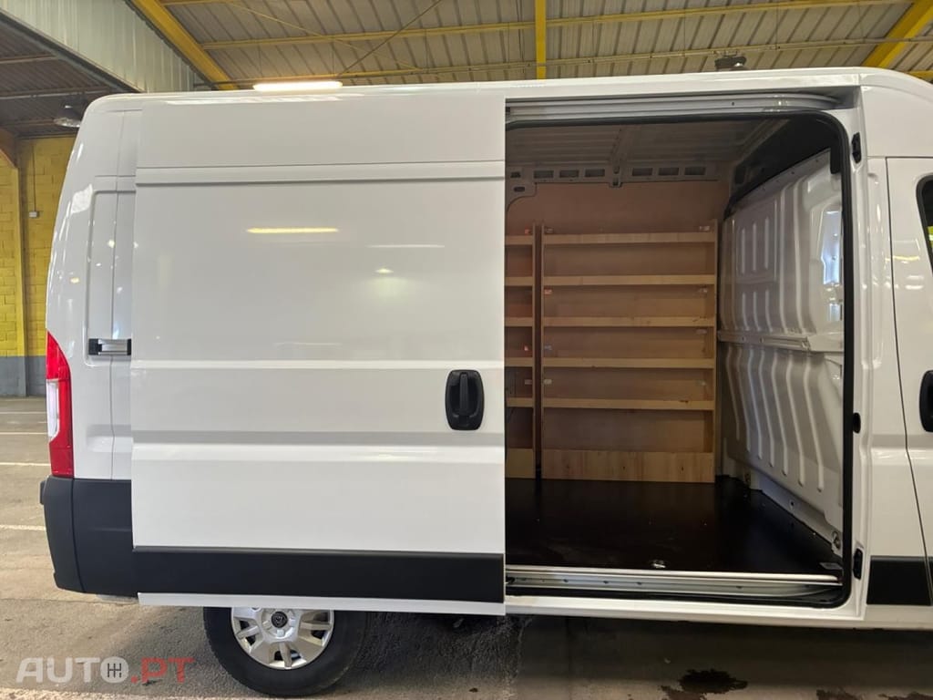 Peugeot Boxer 2.2 BlueHDi 333 L2H2