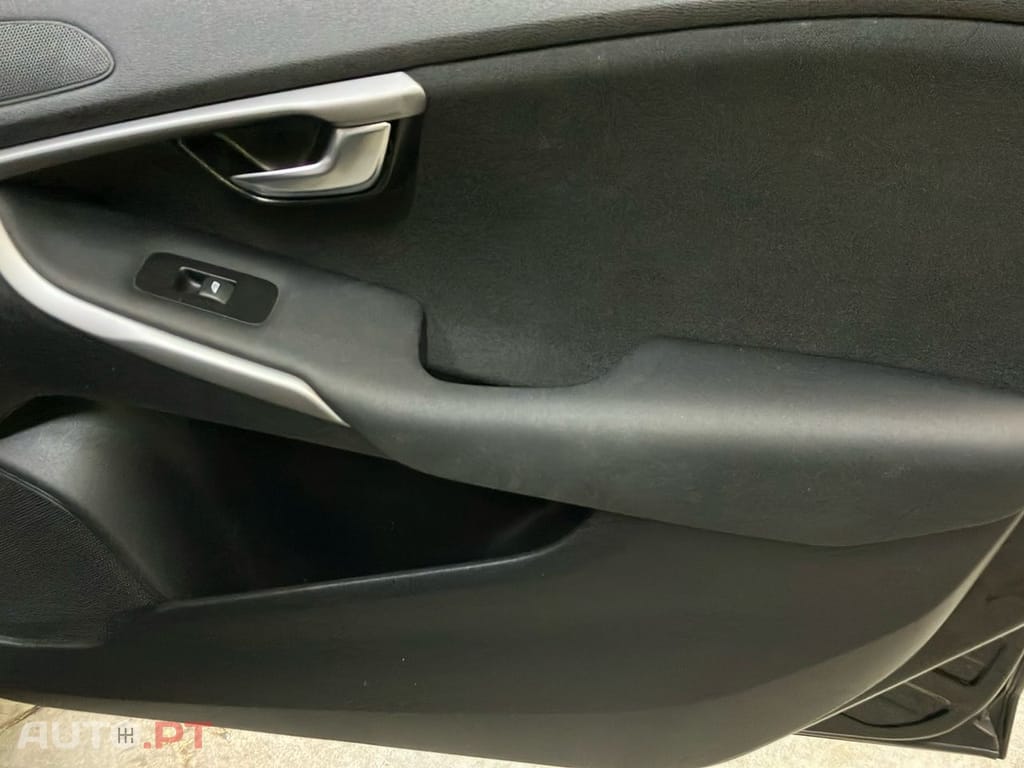 Volvo V40 2.0 D2 Kinetic