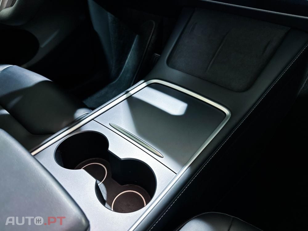 Tesla Model Y Long Range Dual Motor AWD