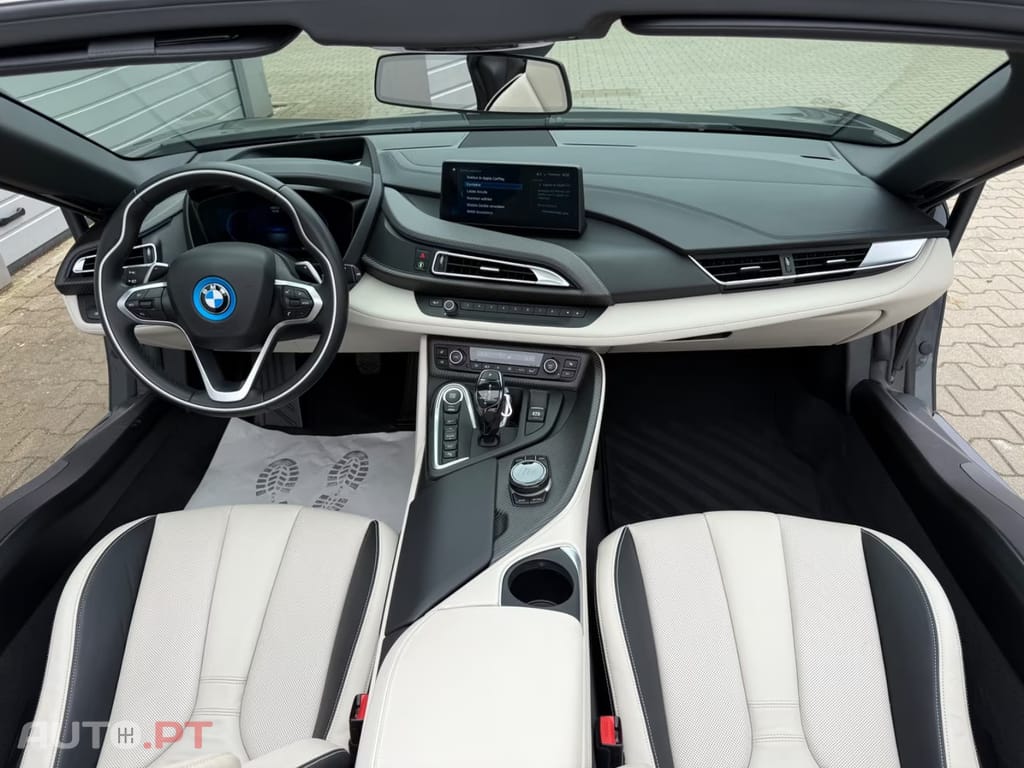 BMW i8 Roadster First Edition