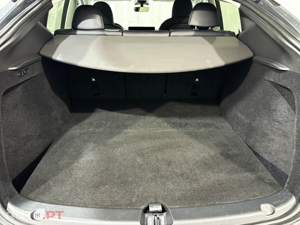 Tesla Model Y Performance Dual Motor AWD