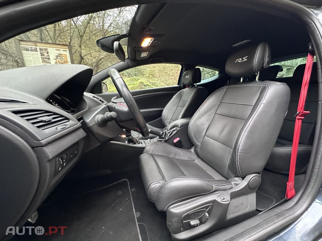 Renault Mégane Coupe TCe 265 R.S. Trophy